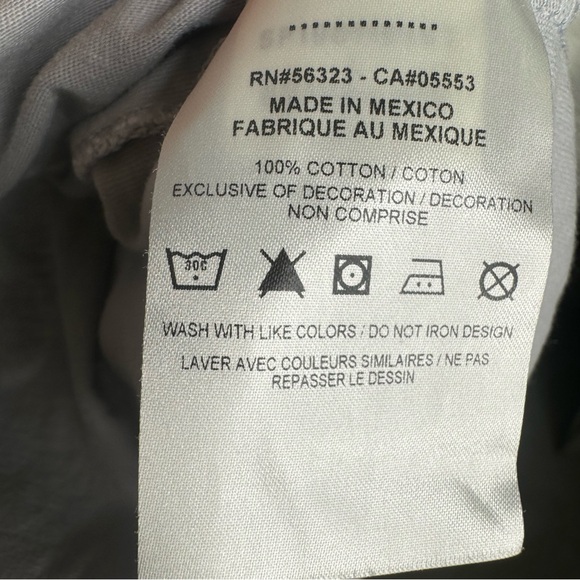 Nike Men’s City Bright Grey T-Shirt Size Large - Picture 2 of 5